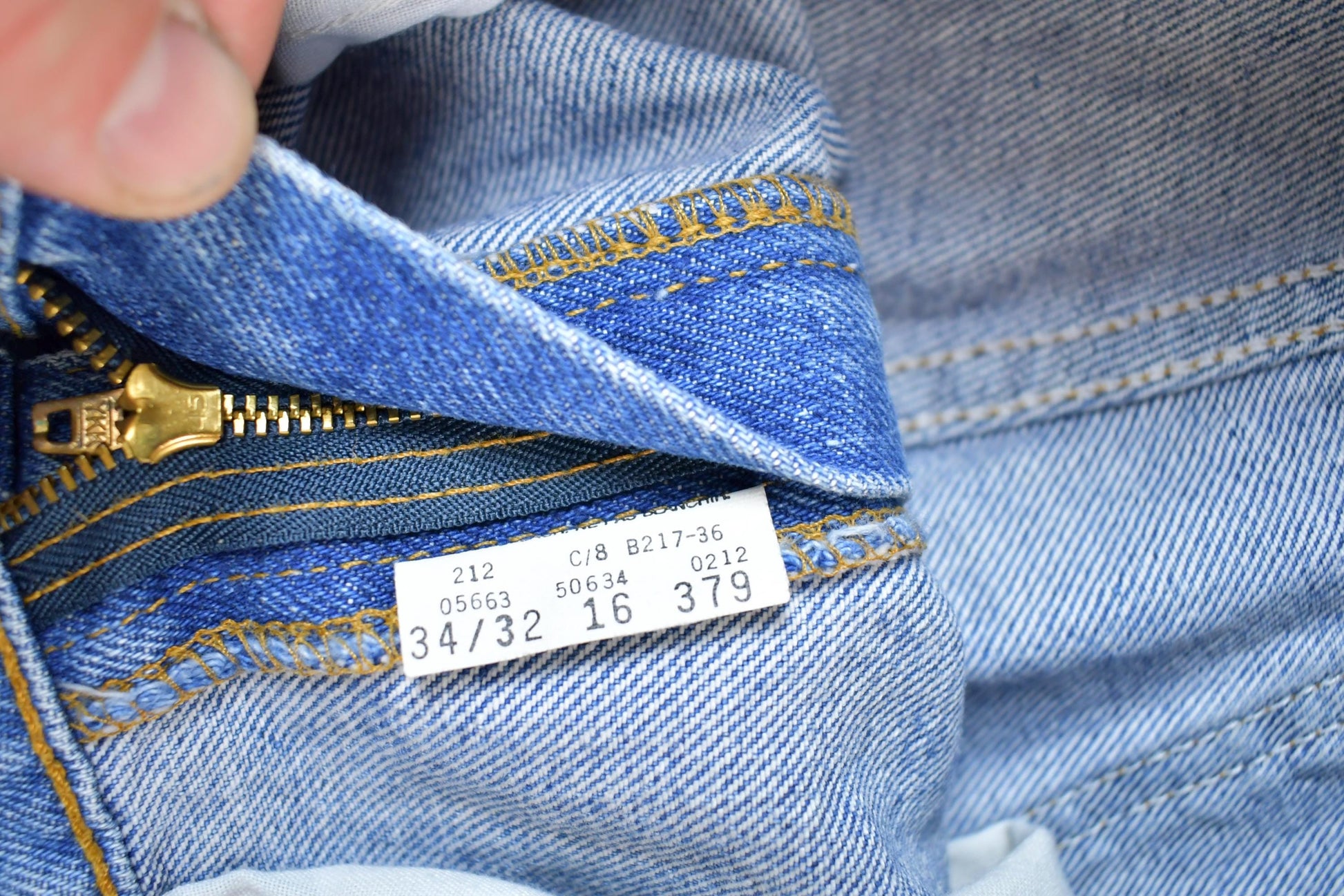 Vintage 1970s Levi Strauss Orange Tab 634 Denim Jeans Size 34 x 32