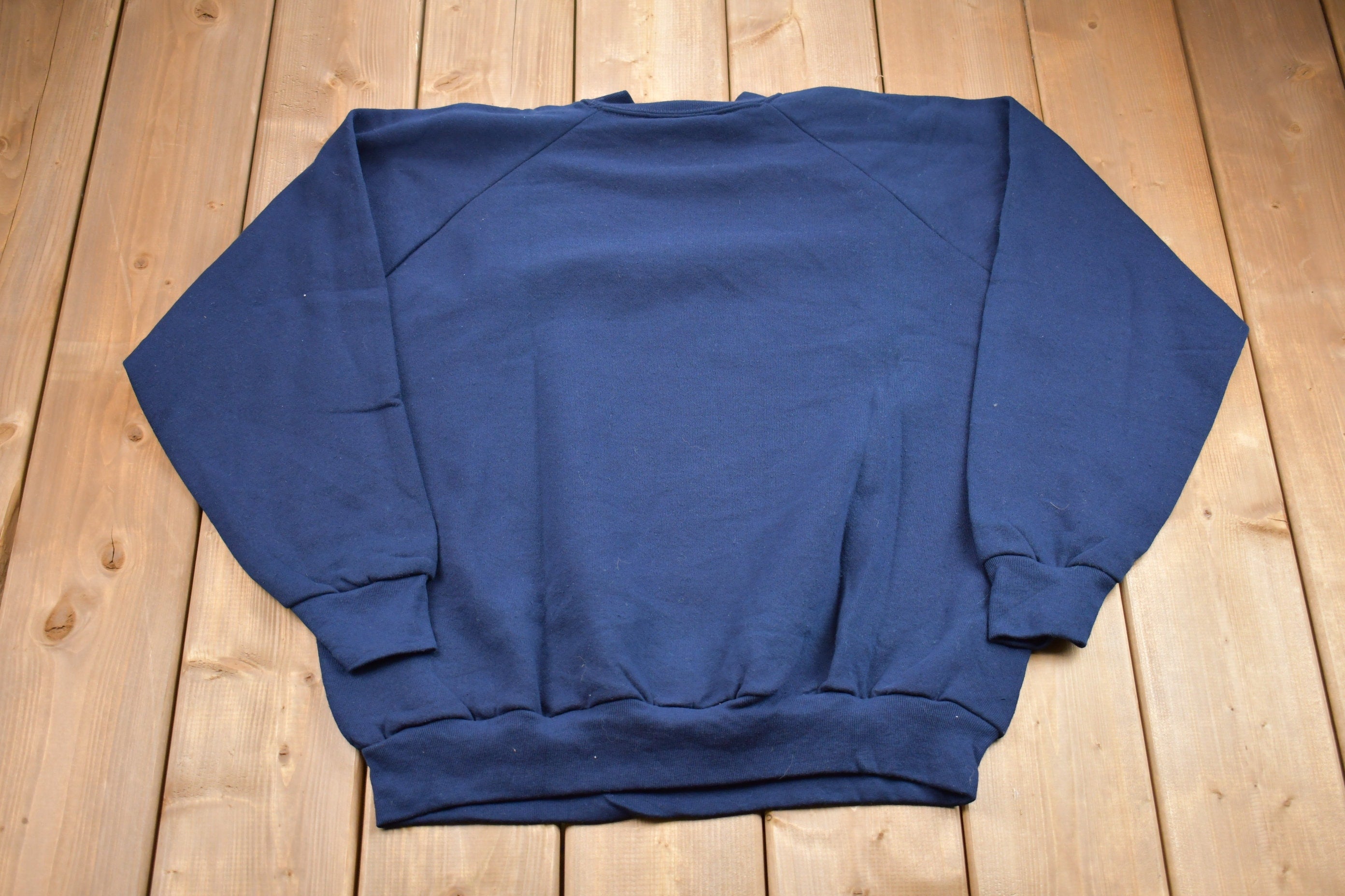 Vintage 1990s Raglan Cut Crewneck Sweatshirt