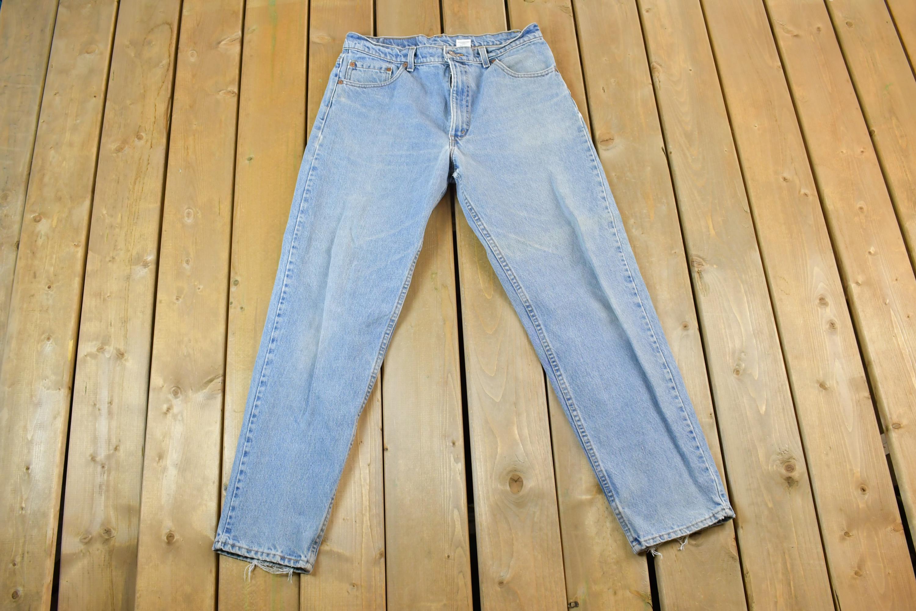 Vintage 1990s Levi Strauss 550 Red Tab Denim Jeans Size 36x32