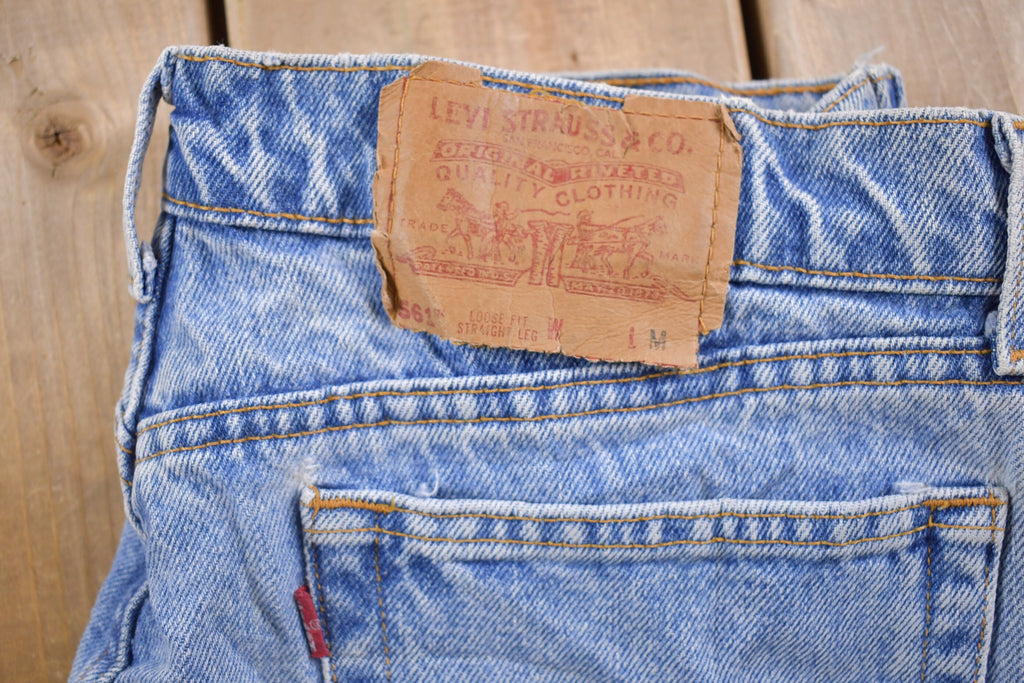 Vintage 1990s Levi's 561 Red Tab Jeans Size 32 x 31