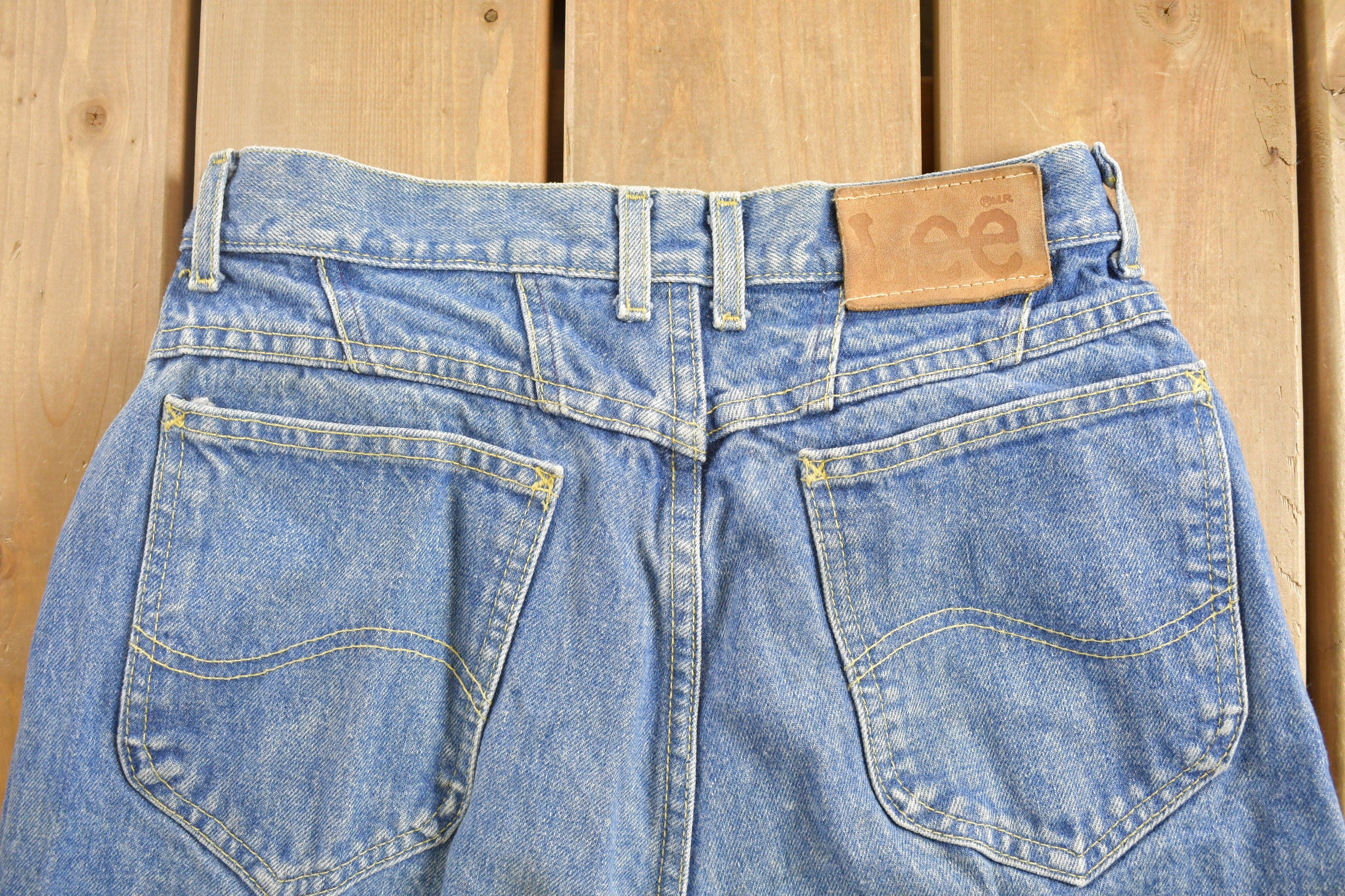 Vintage 1980s LEE Blue Jeans Size 27 x 27