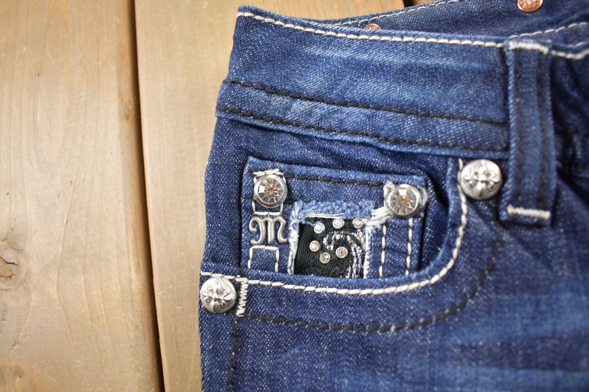 Vintage Y2K Miss Me Bedazzled Low Rise Jeans Size 26x33
