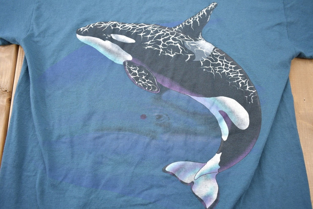 Vintage 1990s Killer Whale Canada T-Shirt / Souvenir T Shirt / Whale Theme / Made In Canada / Vacation Tee / Travel & Tourism