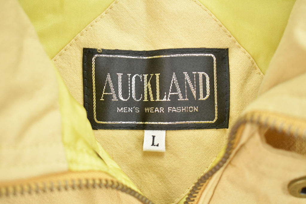 Vintage 1990s Auckland Puffer Vest