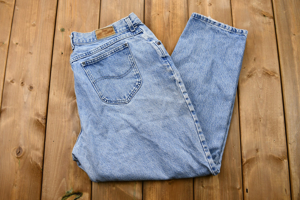 Vintage 1990s LEE Light Wash Tapered Mom Jeans