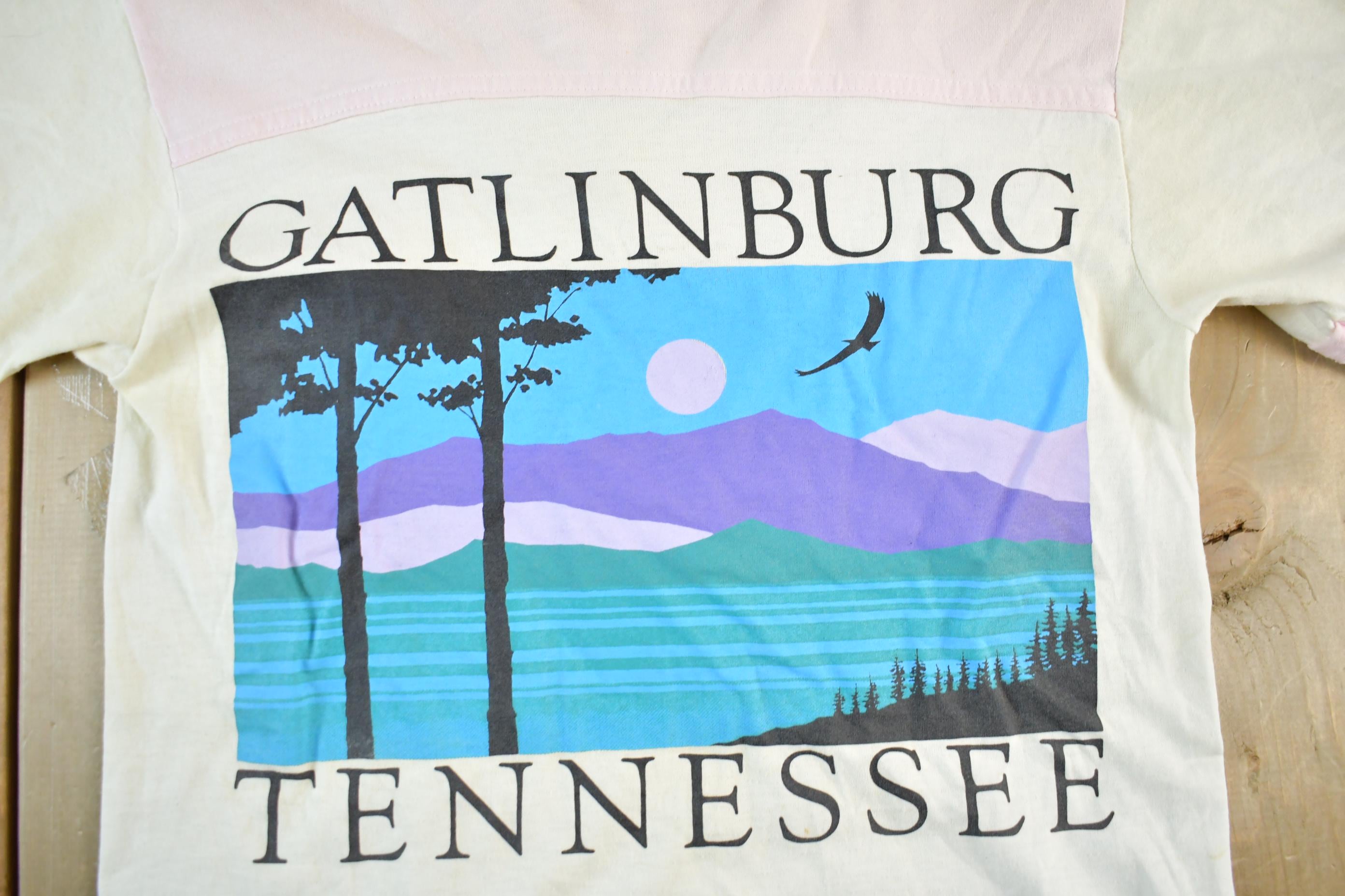 Vintage 1980s Gatlinburg Tennessee Travel Souvenir T Shirt Women's S