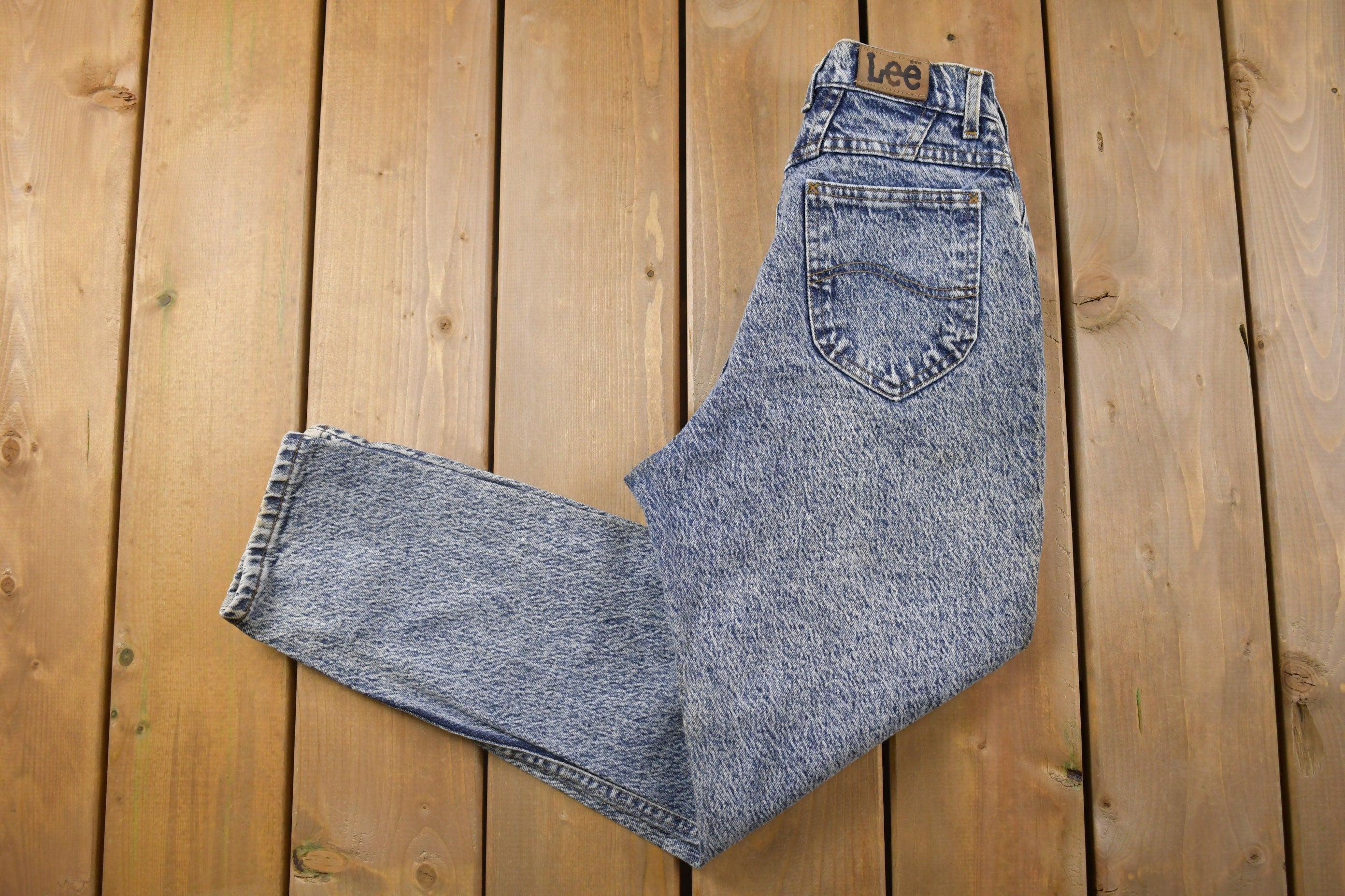 Vintage 1990s Lee Women's Acid Wash Denim Jeans Size 24 x 27