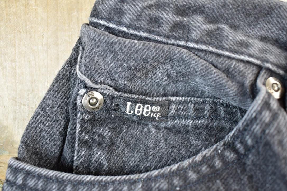 Vintage 1990s Lee Black Wash Denim Jeans Size 32 x 30 / Vintage Denim / Vintage Levis / Made In USA / Retro Jeans