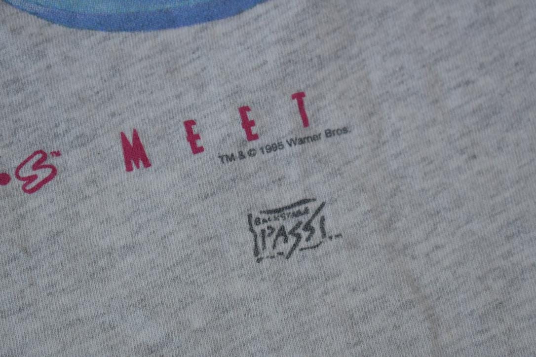 Vintage 1995 Central Perk Friends TV Promo Graphic T-Shirt