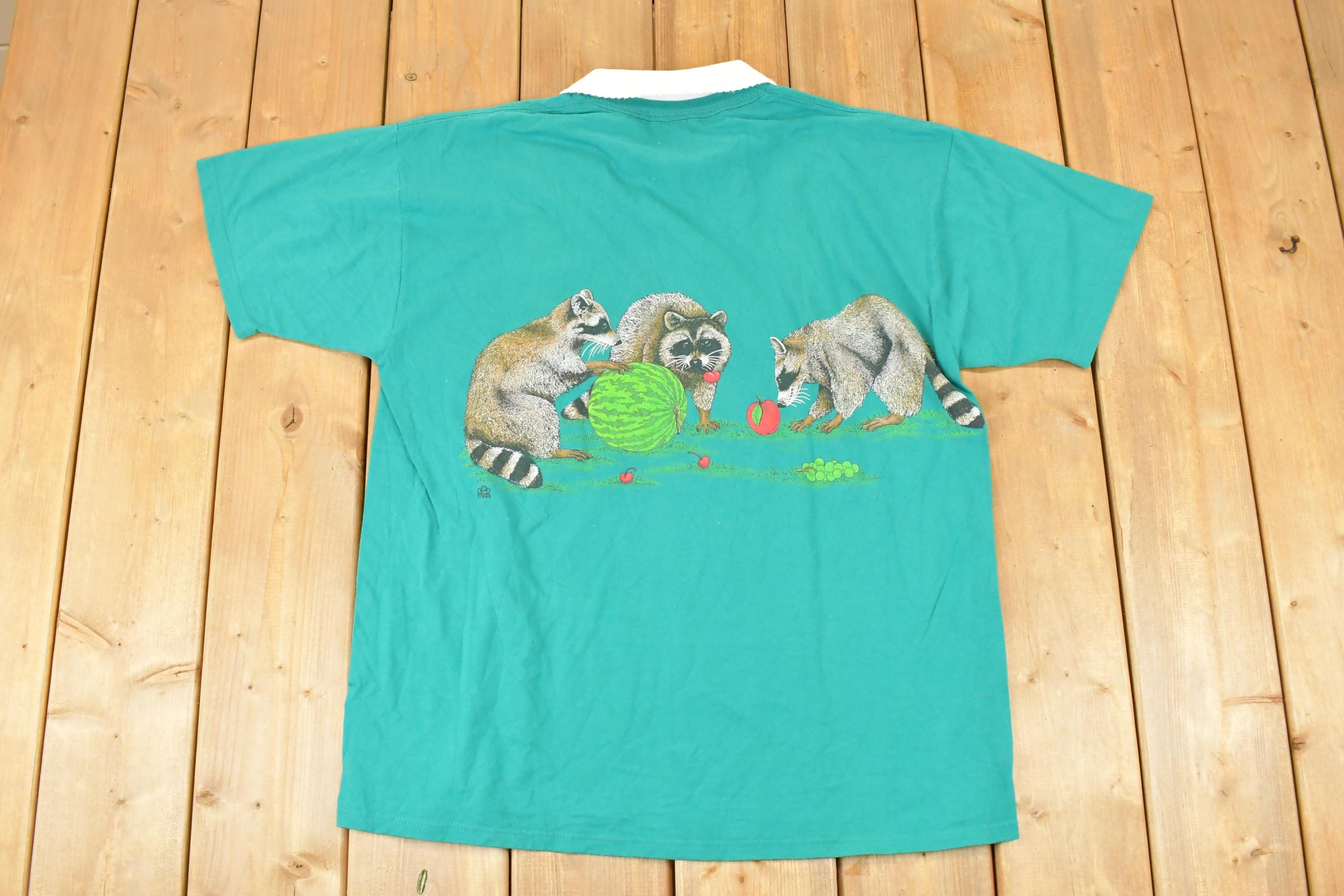 Vintage 1996 Cotton Grove Naughty Racoons FAB Nature Animal Graphic Collared T-Shirt Men's