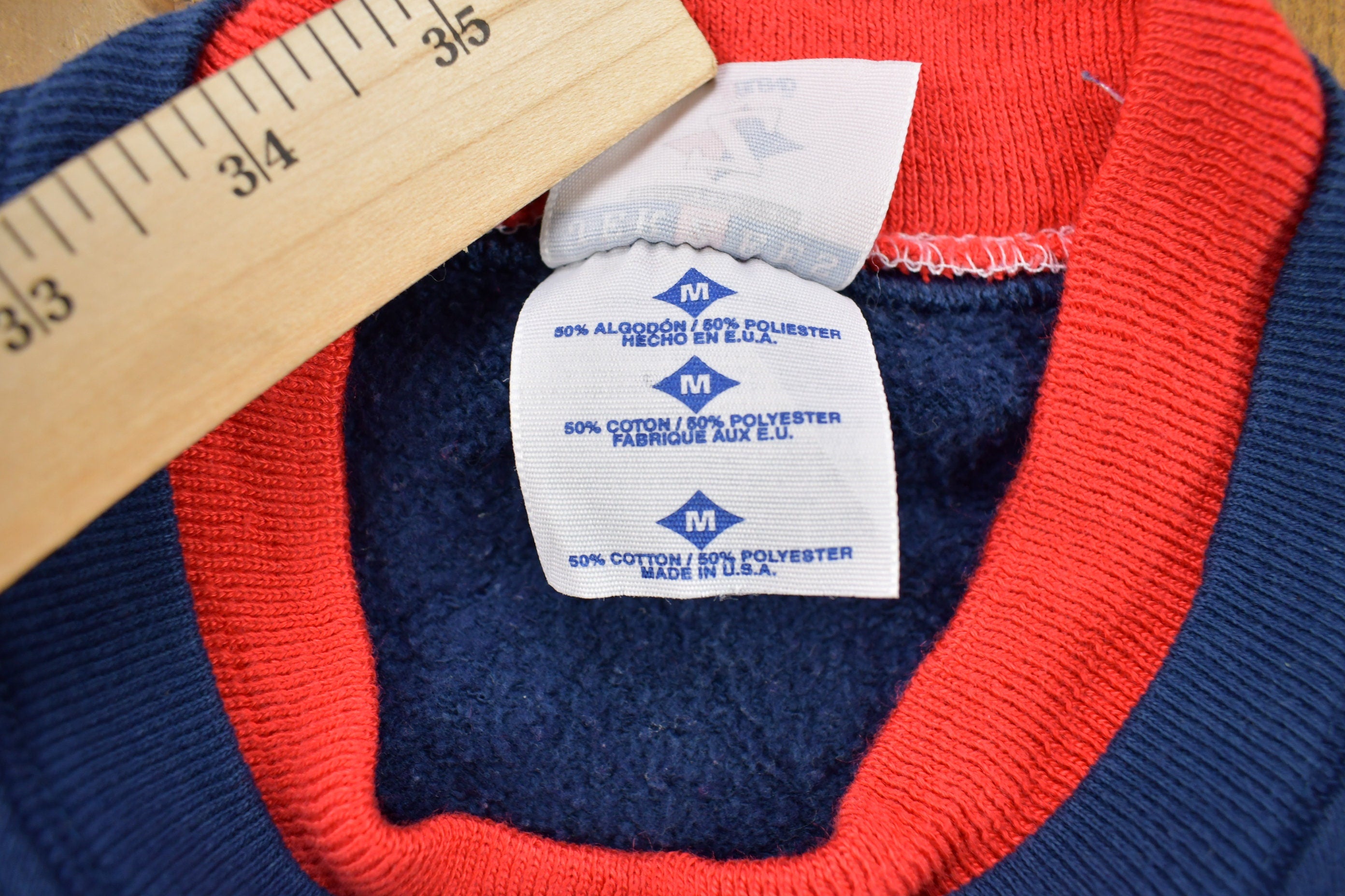 Vintage 1990s Cute Heart Crewneck Sweater