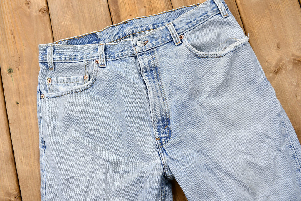Vintage 1990s Levi's 505 Light Wash Regular Fit Jeans