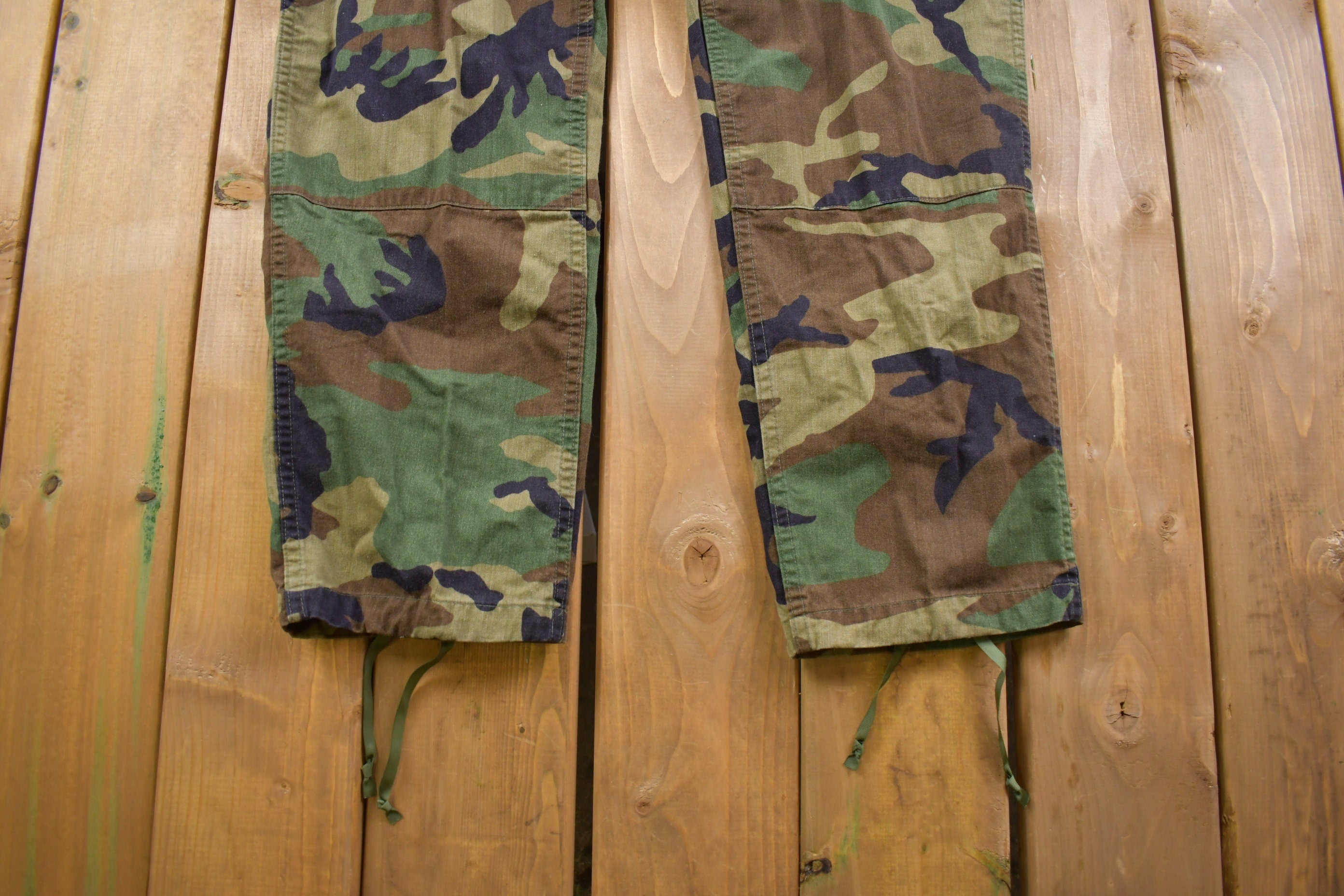 Vintage 2001 Military Woodland Camouflage Cargo Pocket Pants 35 x30