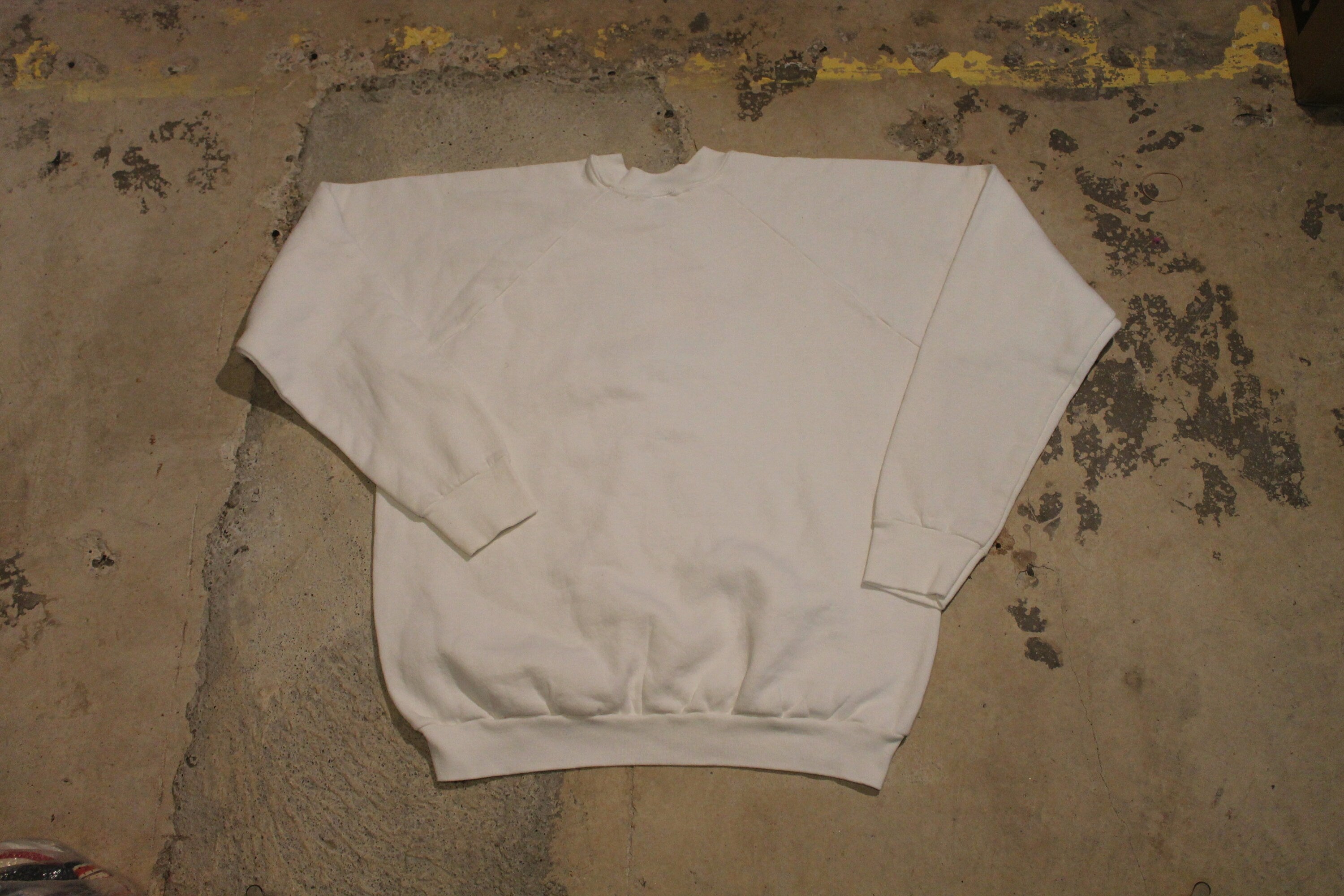 Vintage 1990s De Colores Rooster Graphic Crewneck Sweatshirt
