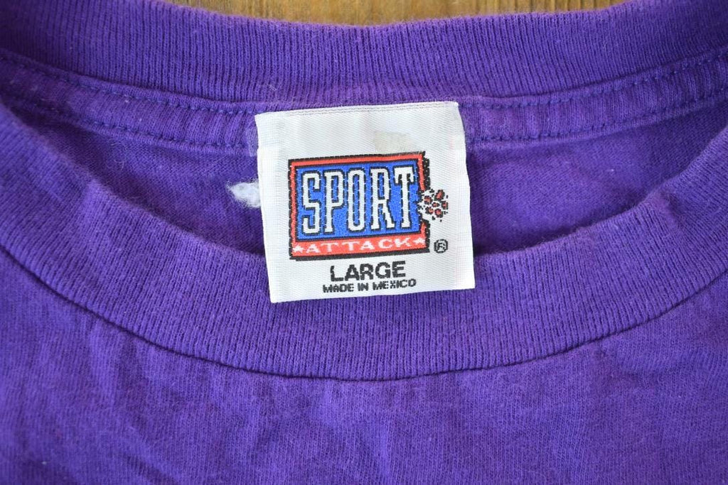 Vintage 1990s Minnesota Vikings NFL Football Graphic T-Shirt Made In Mexico