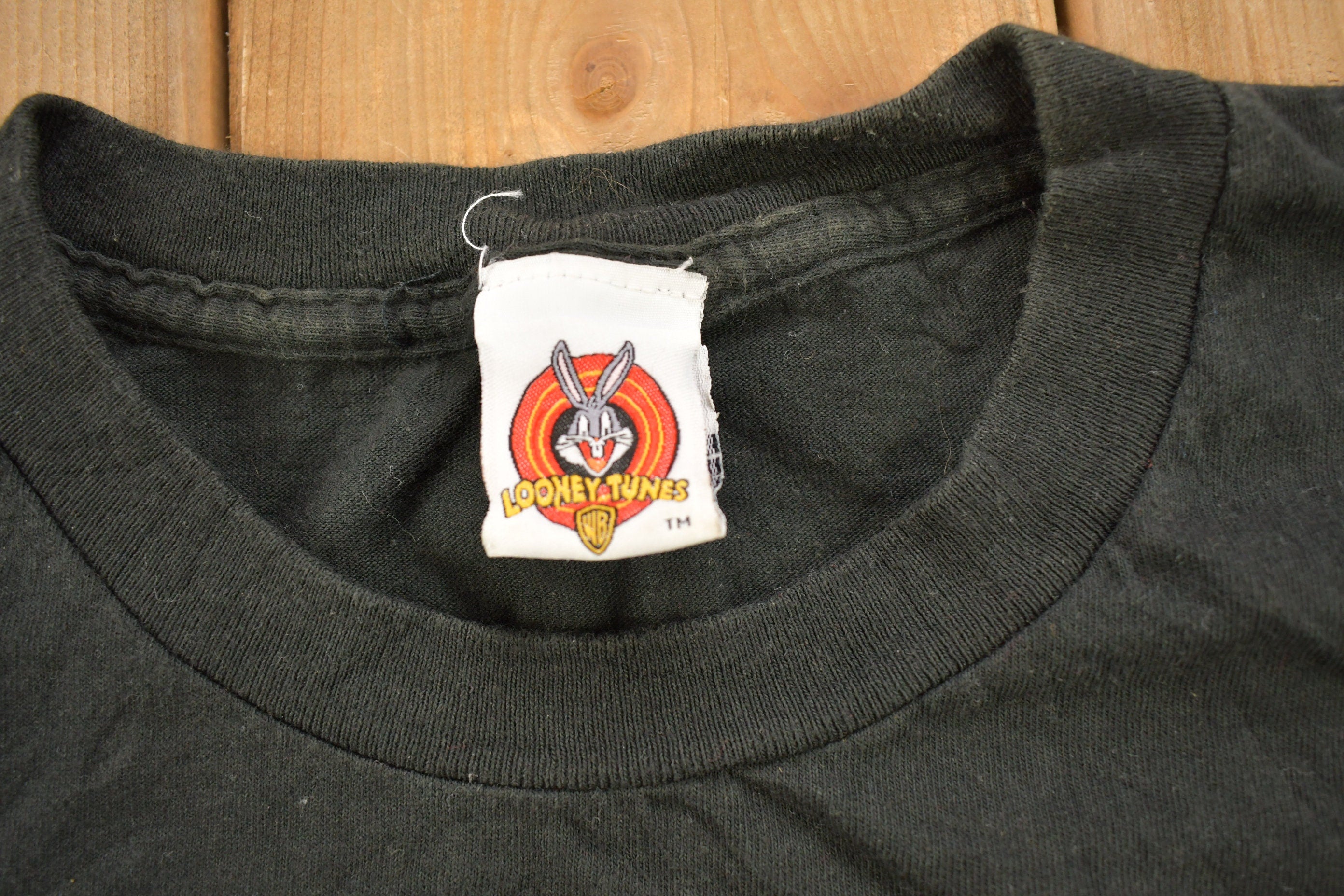 Vintage 1997 Samurai Taz Looney Tunes Cartoon T-Shirt