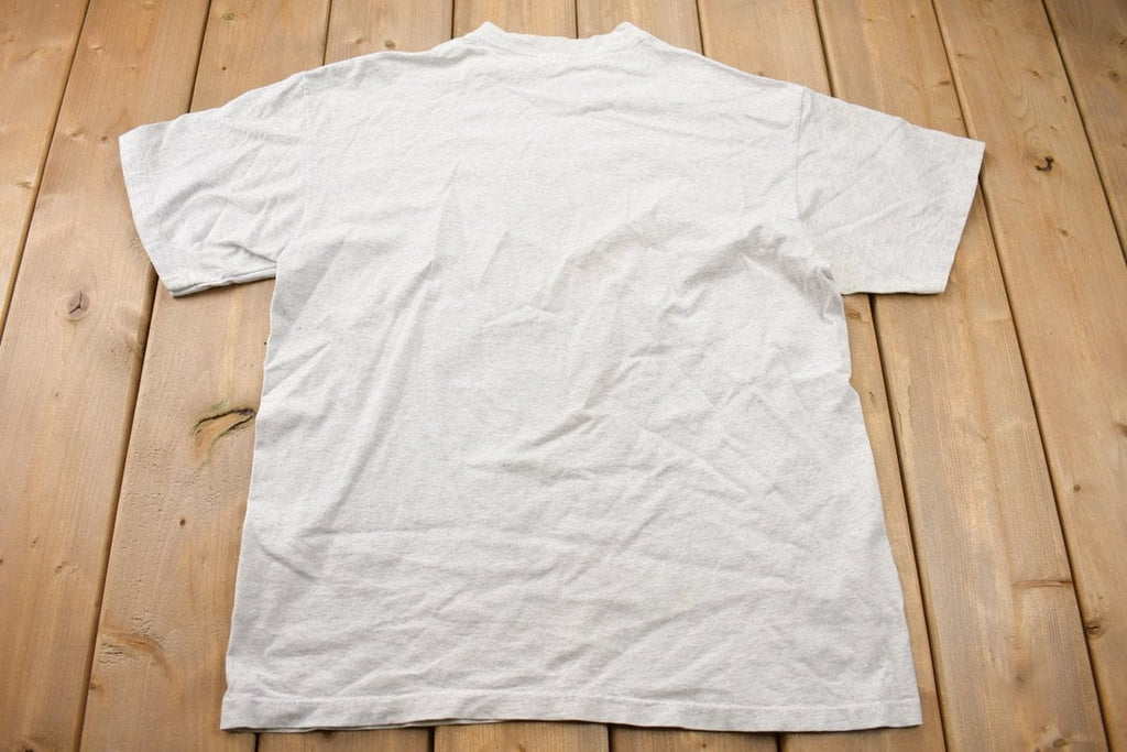 Vintage 1990s University of Hawaii Souvenir T Shirt  Streetwear  Made In USA  Collegiate Tee  Travel T Shirt  Singe Stitch