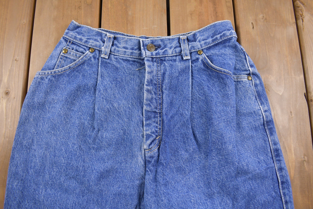 Vintage 1990s Levi's Pleated Jeans White Tab Jeans Size 26 x 28