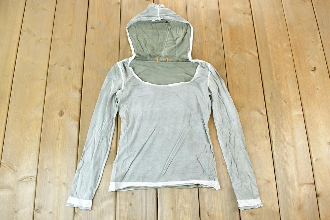 Women Vintage Vigoss Y2K Hooded T-Shirt / Vigoss Grunge Skull Print / Contrast Stitch / Internet Famous Clothing / Over Dyed / Y2K Bedazzled