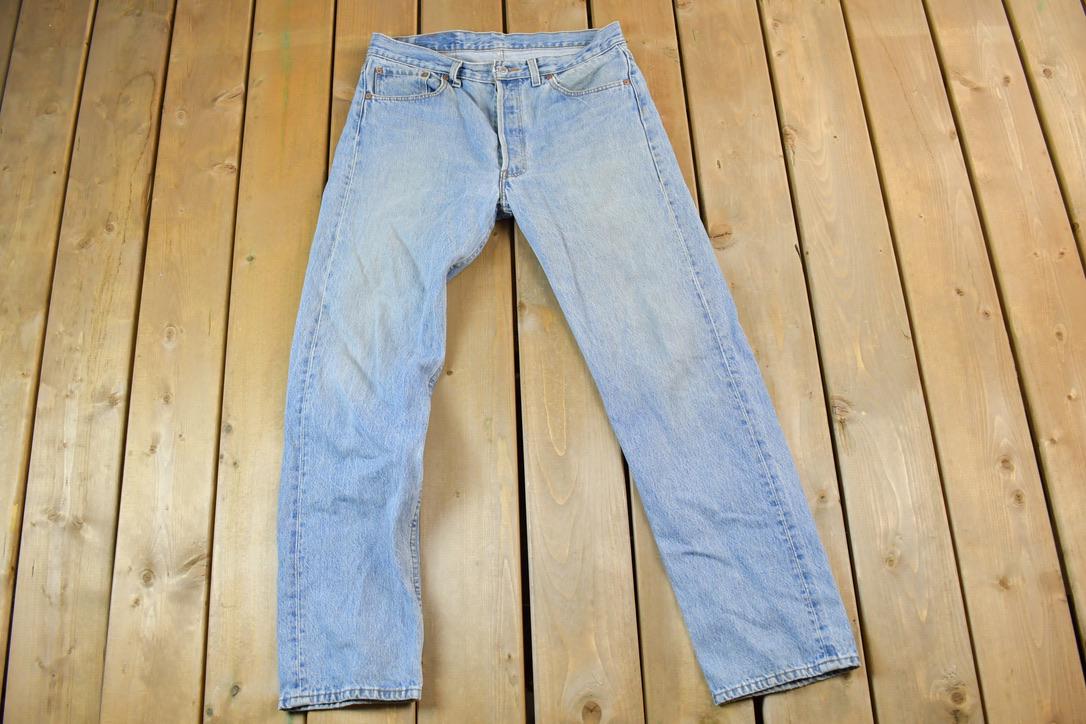 Vintage 1990s Levi Strauss Red Tab Button Fly Denim Jeans Size