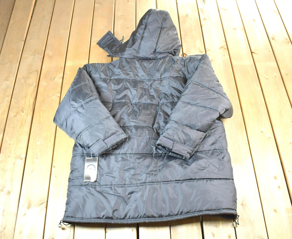 Vintage 1990s Deadstock Veezo Black Down 4X Ski Puffer Jacket