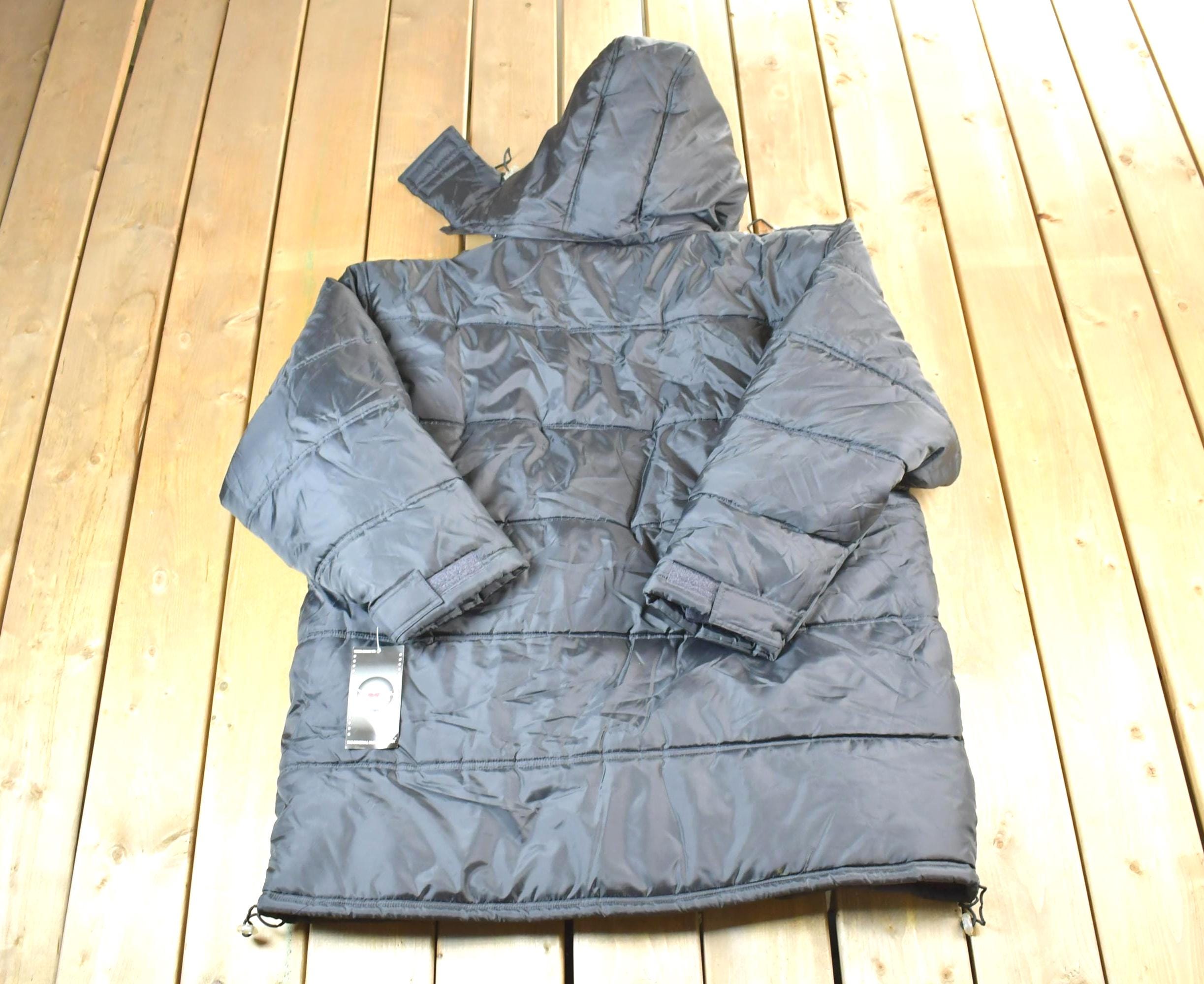 Vintage 1990s Deadstock Veezo Black Down 4X Ski Puffer Jacket