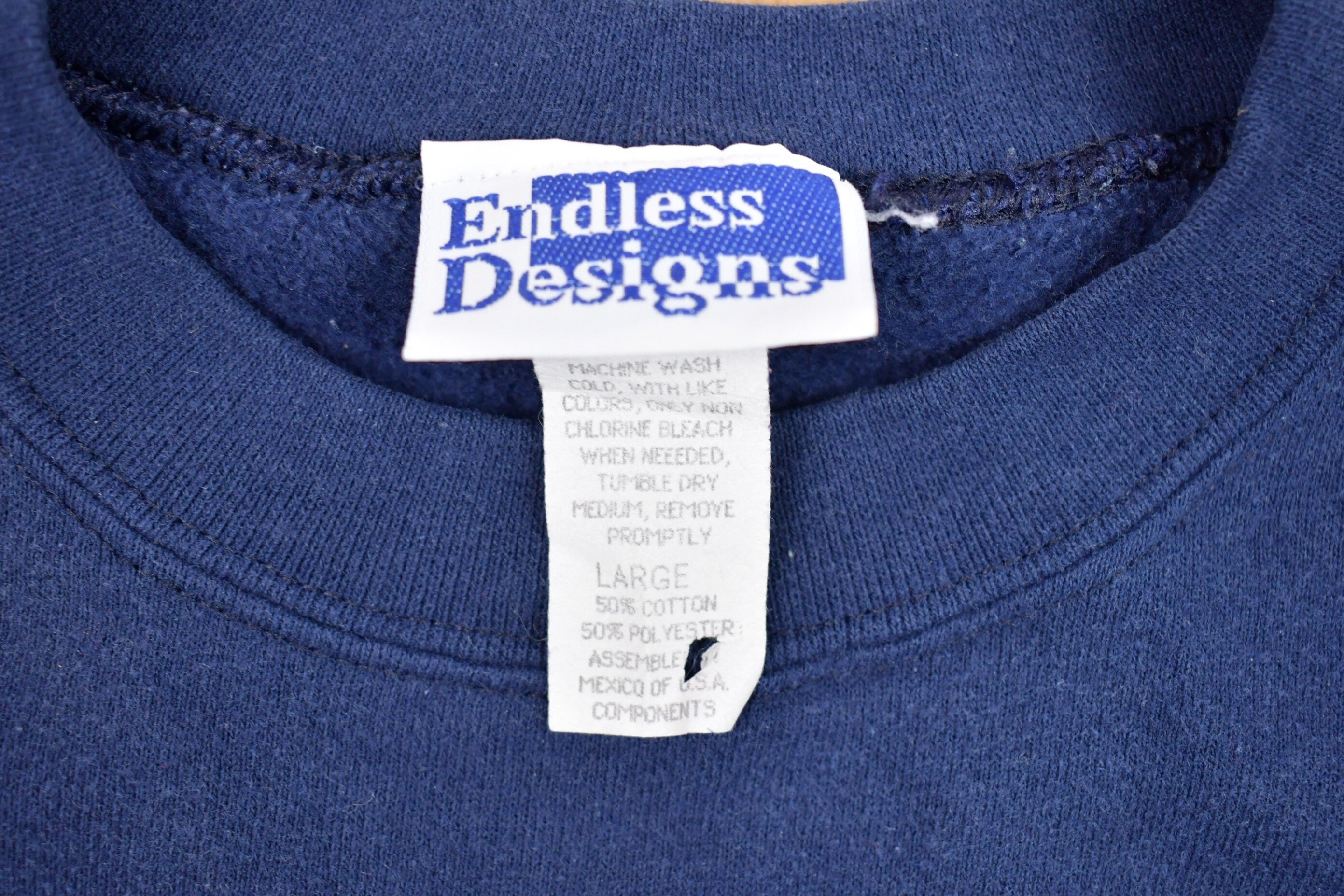 Vintage 1990s Endless Designs Winter Animals Crewneck Sweatshirt