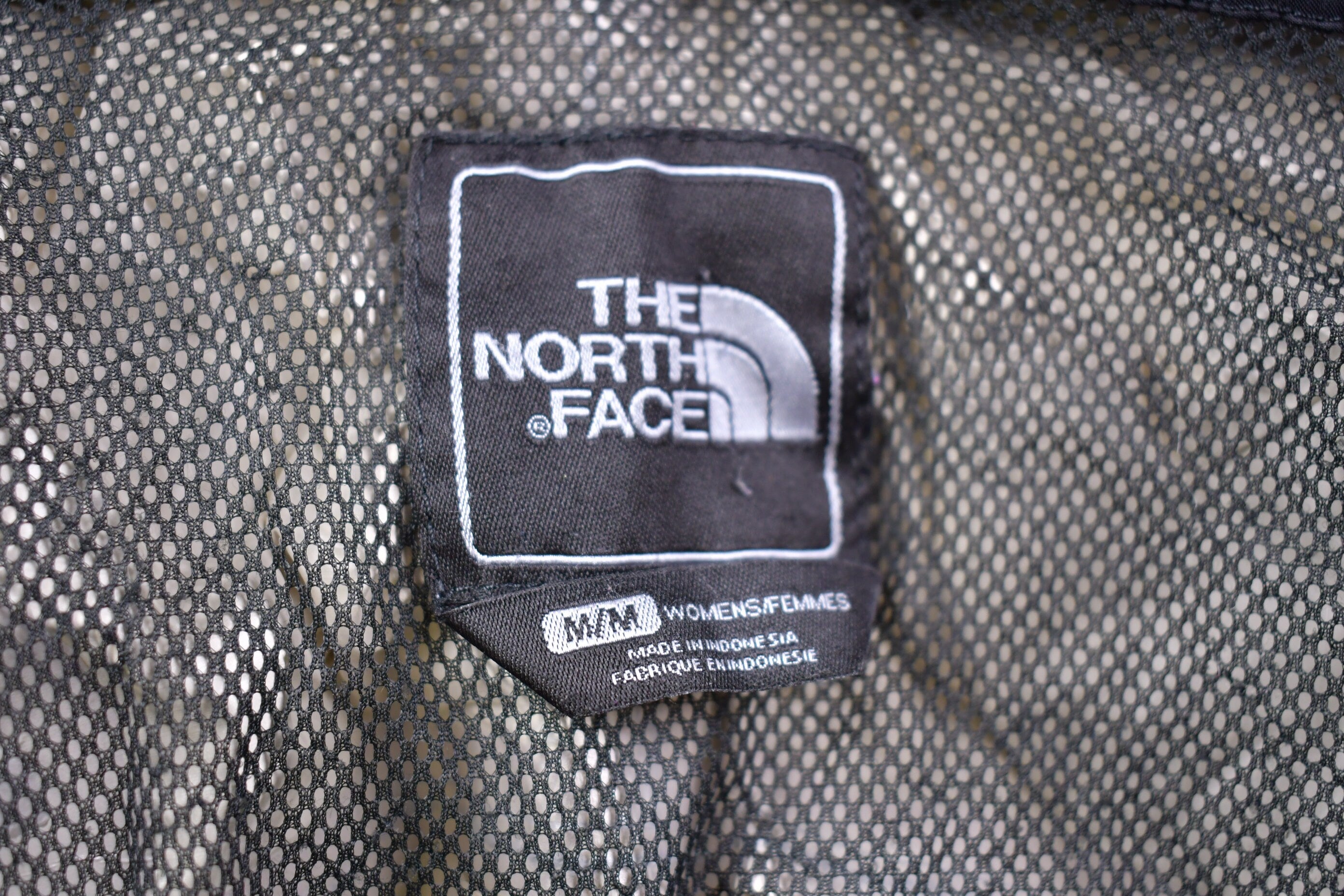 Vintage 1990s The North Face Mesh Lined HyVent Windbreaker Jacket