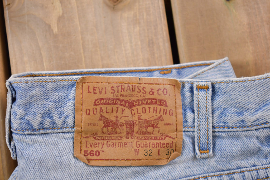 Vintage 1990s Levi's 560 Red Tab Jeans Size 32 x 30