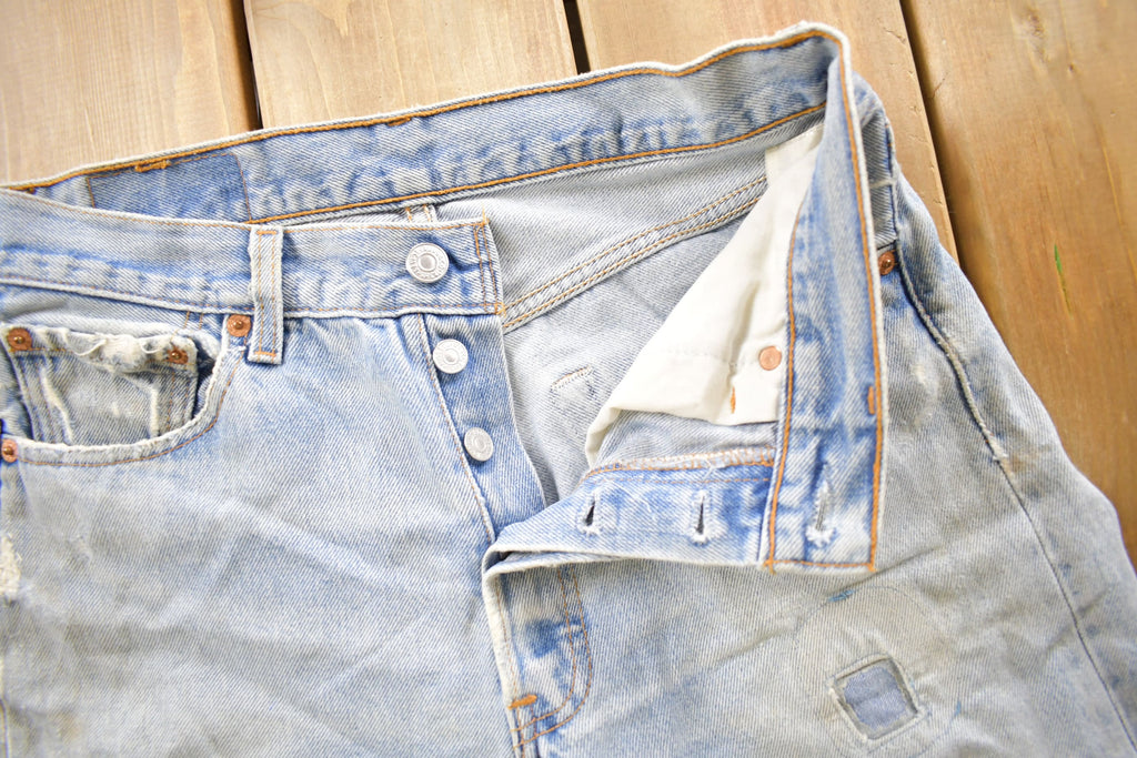 Vintage 1990s Levi's 501 Light Wash Denim Jeans Size 28 x 25
