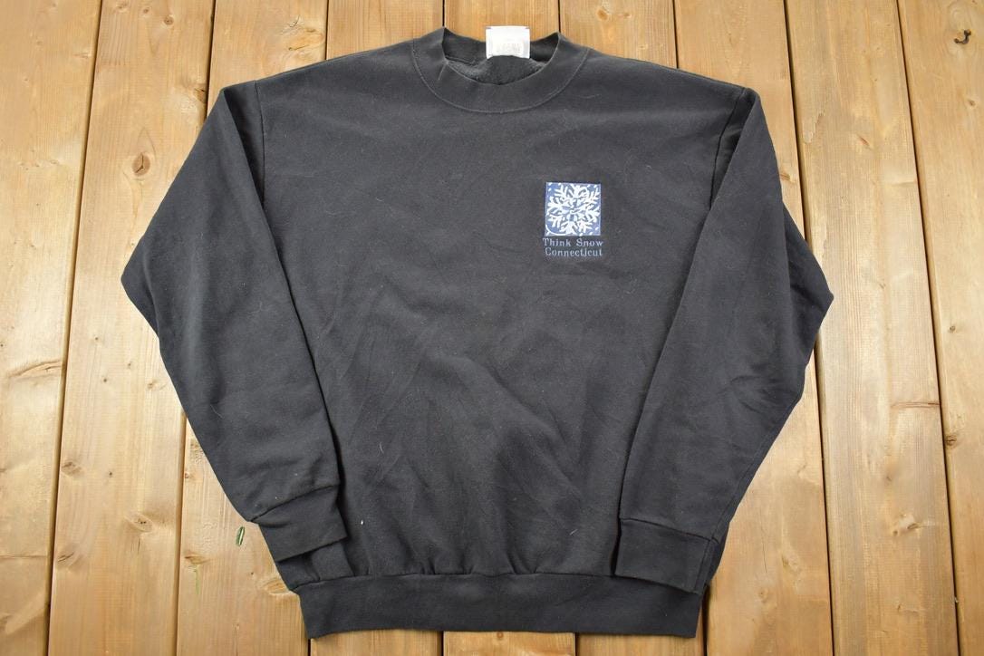 Vintage 1990s Think Snow Connecticut Snowflake Crewneck Sweatshirt