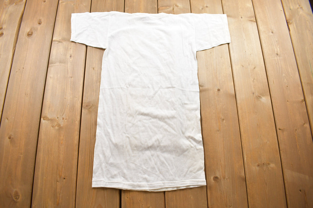 Vintage 1990s Form Fitting Blank T Shirt