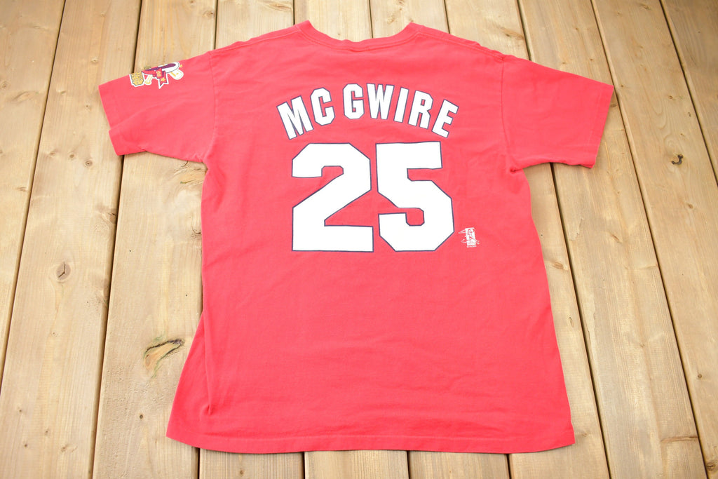 Vintage 1998 Mark McGwire St Louis Cardinals MLB Jersey Graphic T-Shirt