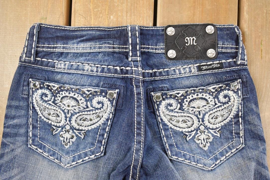 Vintage Deadstock Y2K Miss Me Bedazzled Low Rise Jeans Women's Size 26x31