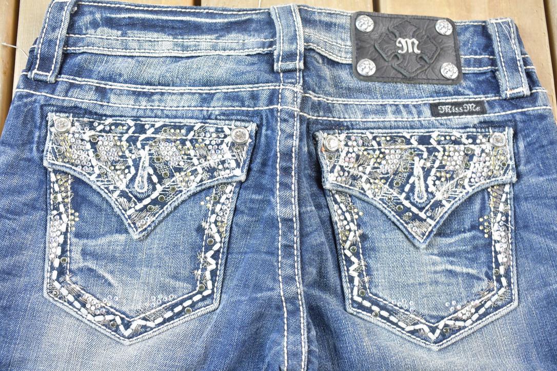 Vintage Y2K Miss Me Bedazzled Low Rise Jeans Size 26x31