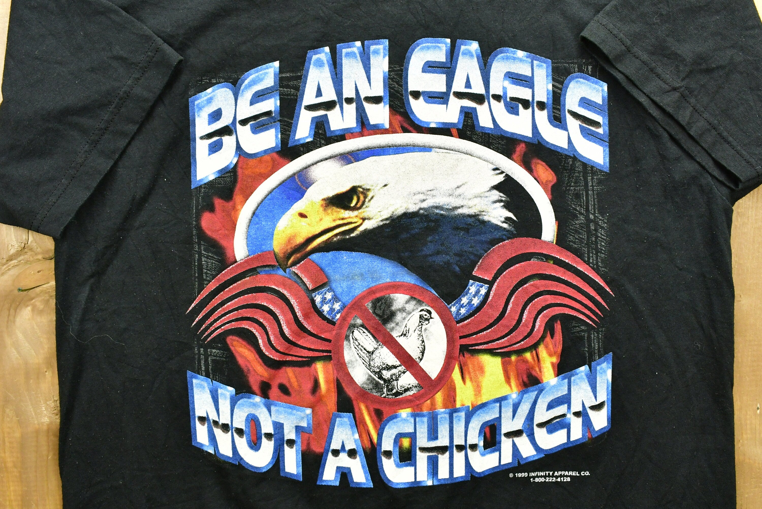 Vintage 1999 Be An Eagle Not A Chicken Graphic T-Shirt