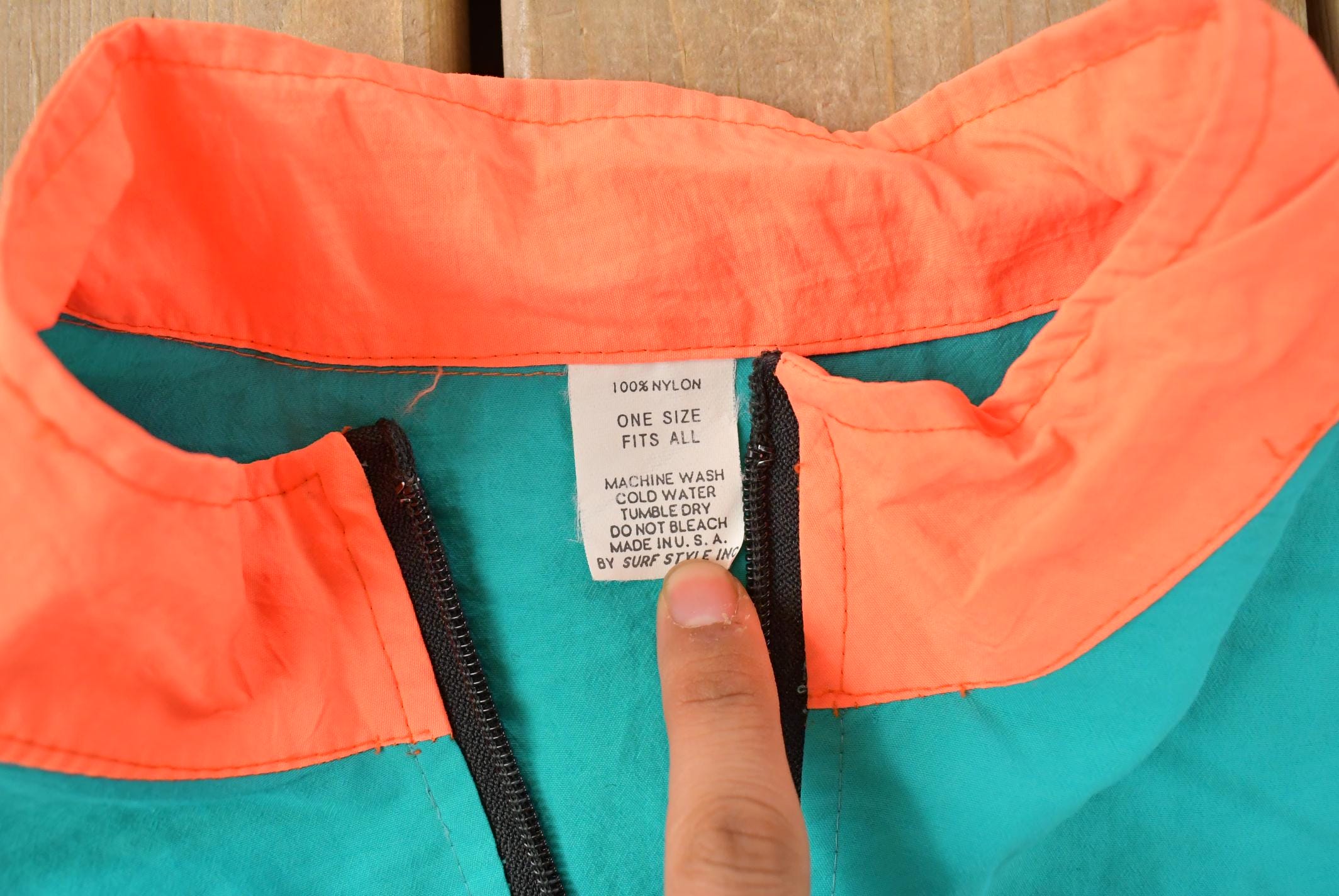 Vintage 1990s Branson Missouri Surf Style Body Gear Iridescent Windbreaker Jacket Men's XL /