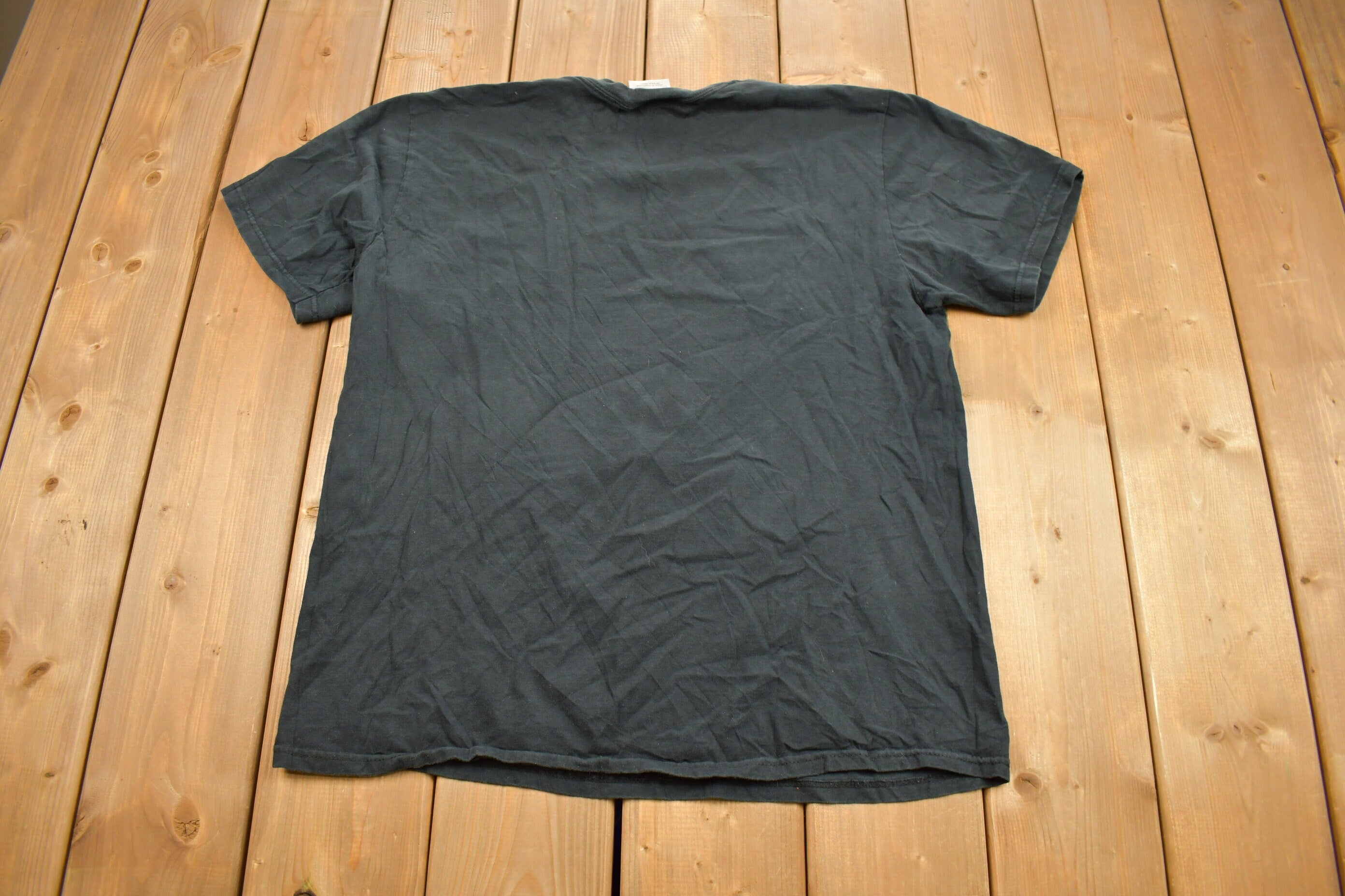 Vintage Y2K Nike Mini Swoosh Embroidered Graphic T-Shirt