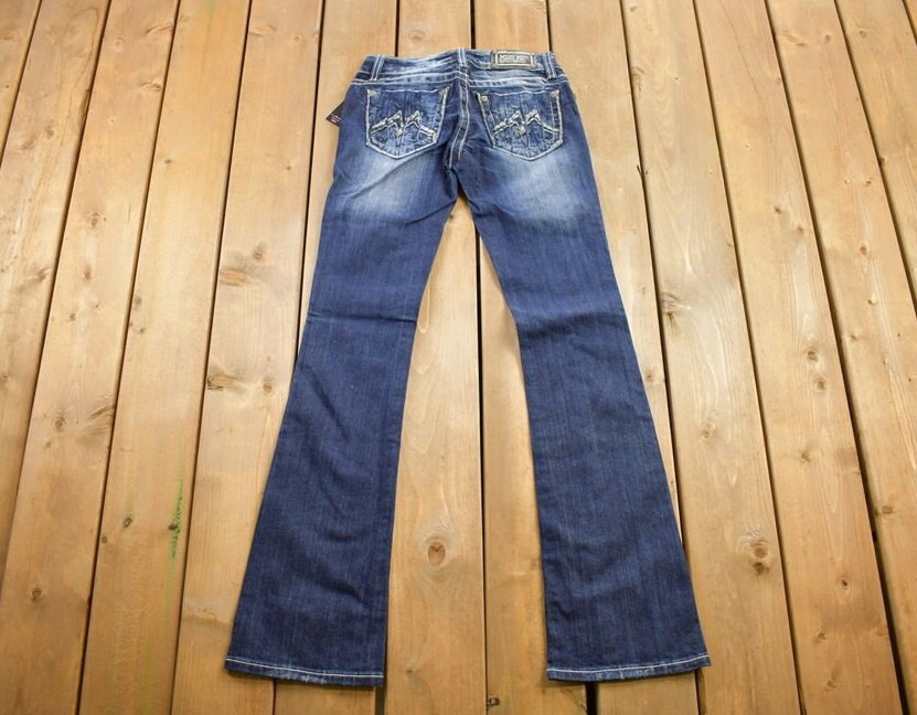 Vintage Y2K Miss Me Bedazzled Low Rise Jeans Size 26x31
