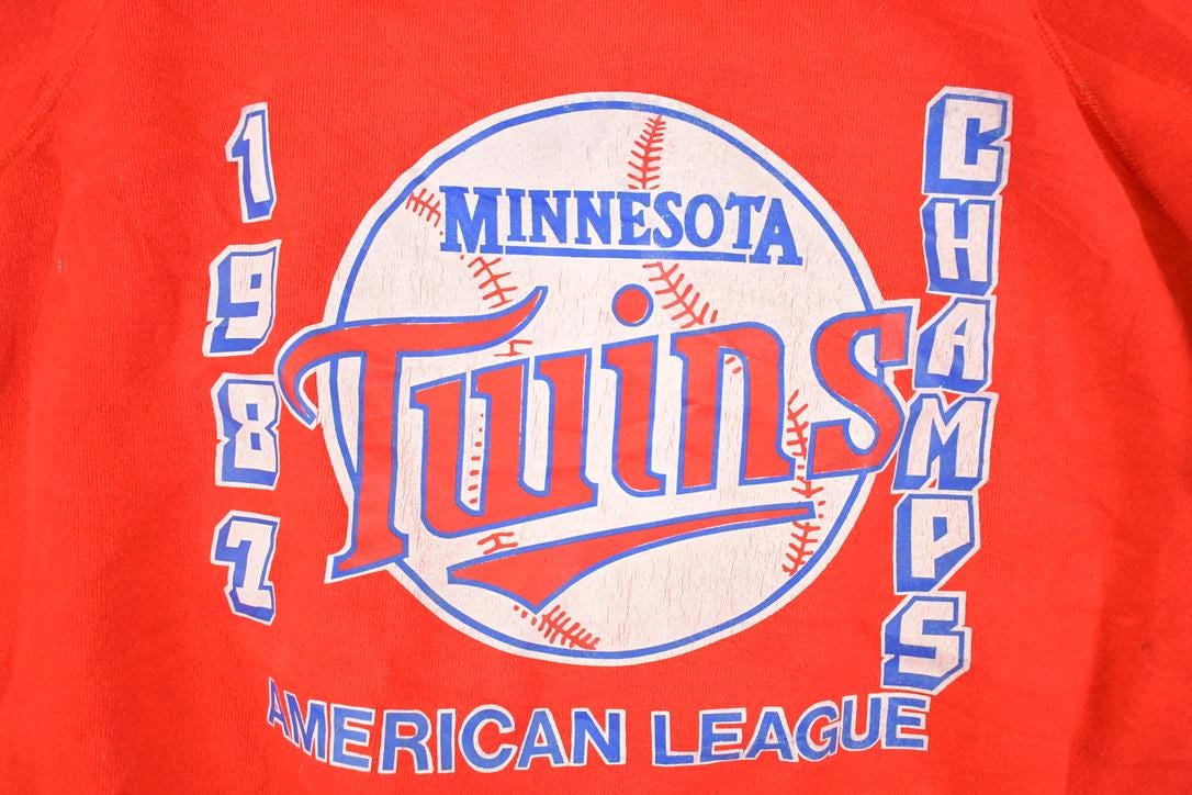 Vintage 1987 Minnesota Twins ALC MLB Crewneck Sweatshirt Men's L / Made In USA / Baseball Sweater / Americana Sportswear
