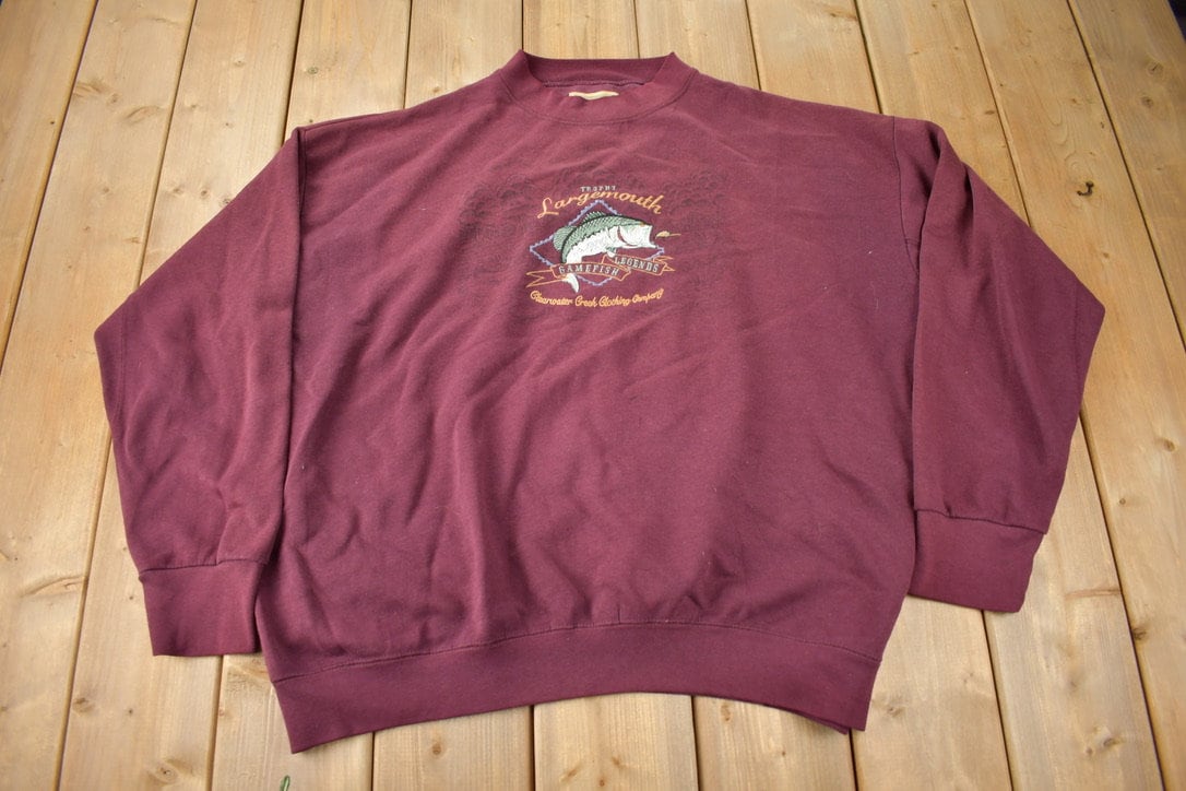 Vintage 1990s Clear Water Creek Large Mouth Bass Embroidered Outdoorsman Crewneck Sweatshirt