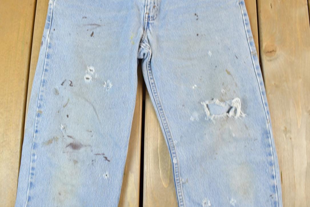 Vintage 1990s Levi Strauss 550 Red Tab Denim Jeans Size 32 x 32 relaxed Fit