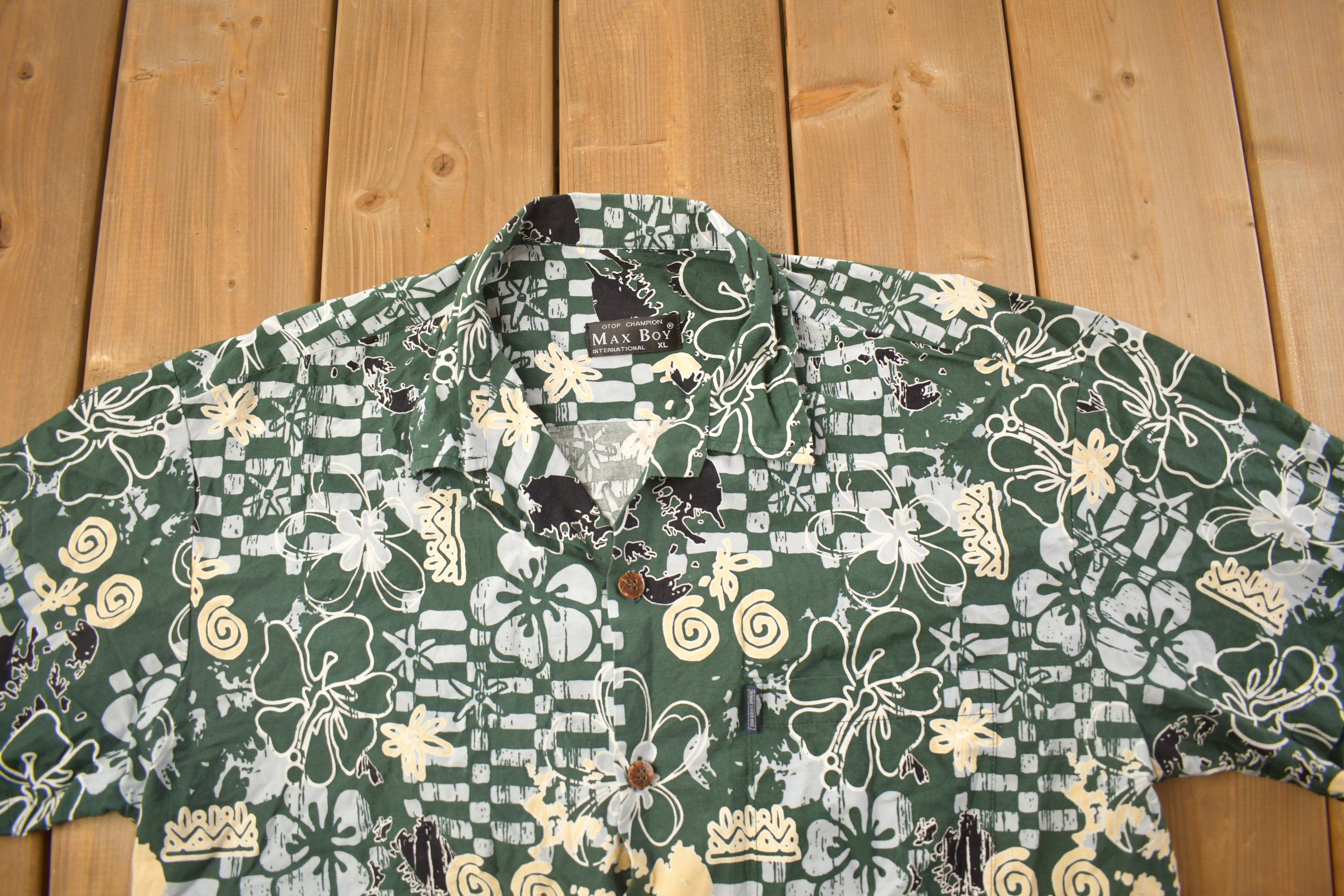 Vintage 1990s Max Boy International Floral Button Up Shirt