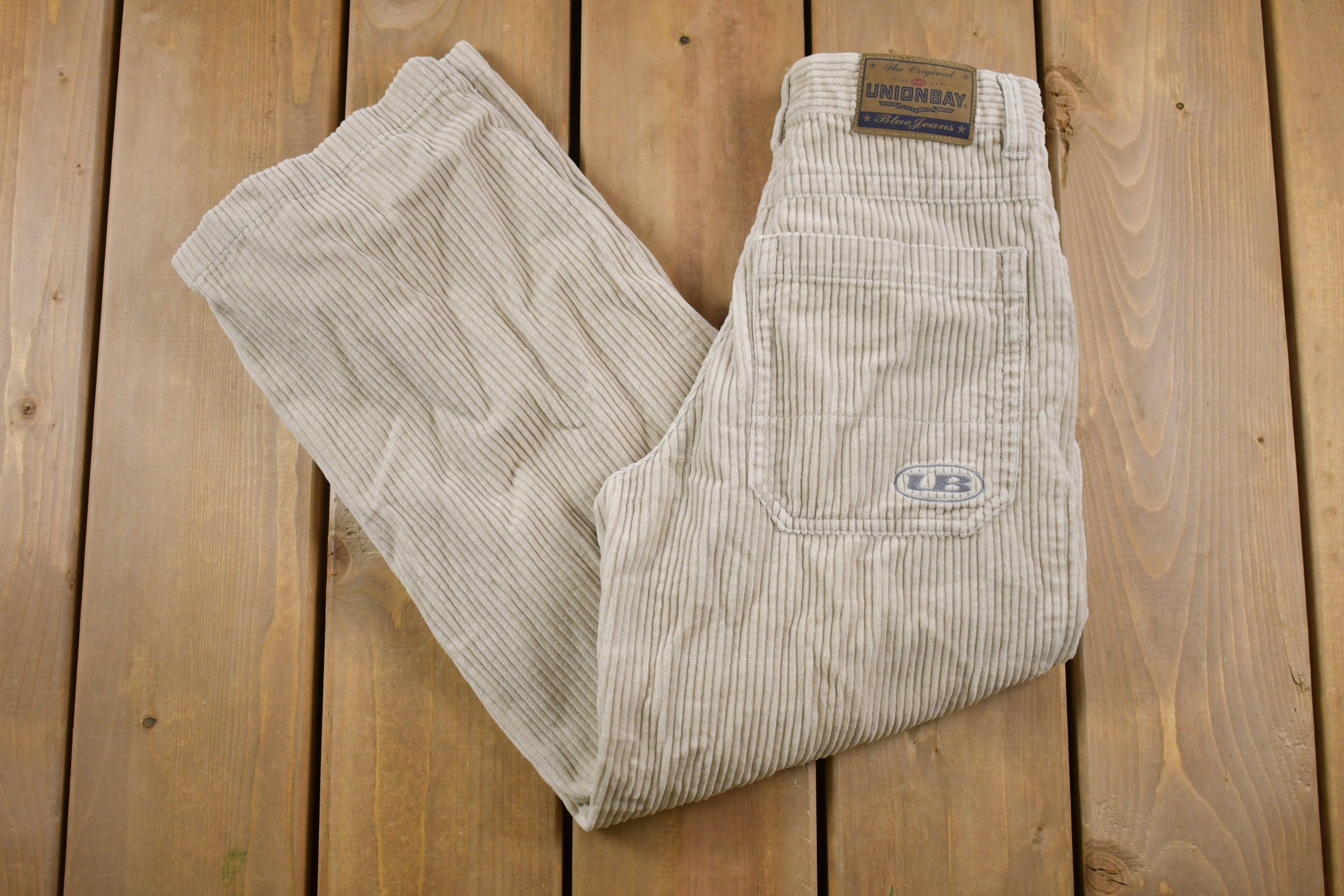 Vintage 1990's Union Bay Simple Corduroy Size 22 x 25  American Vintage  Streetwear Fashion  Vintage Pants
