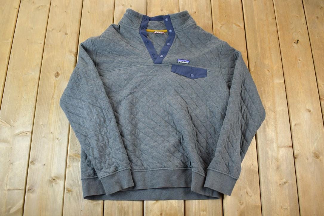 Vintage 1990s Patagonia Quilted Classic Mock Neck Quarter Button Sweatshirt