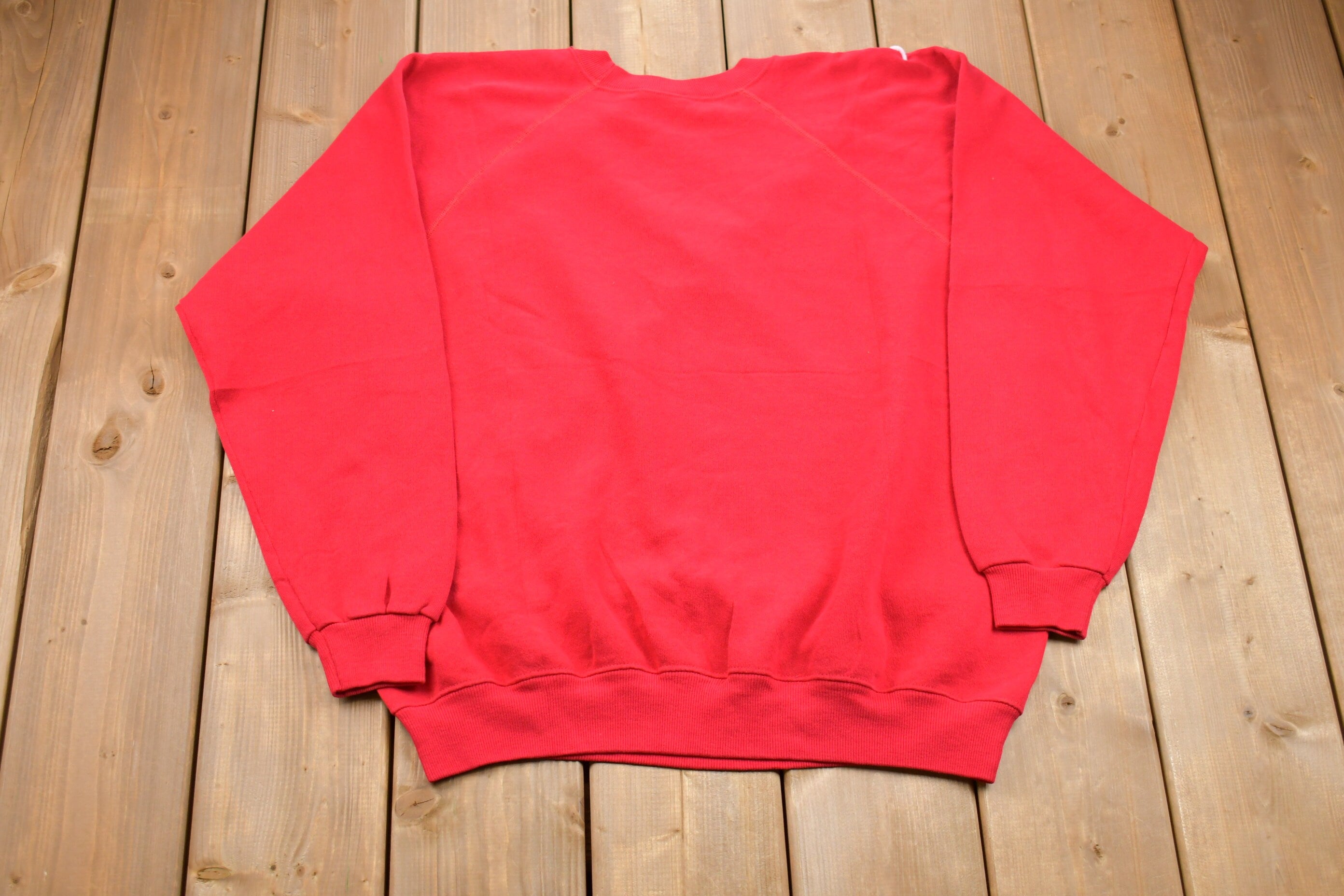 Vintage 1980s Floral Embroidered Graphic Raglan Crewneck Sweatshirt