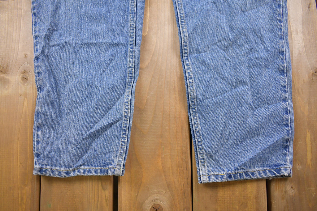 Vintage 1990s Levi's 550 Red Tab Jeans Size 32 x 30