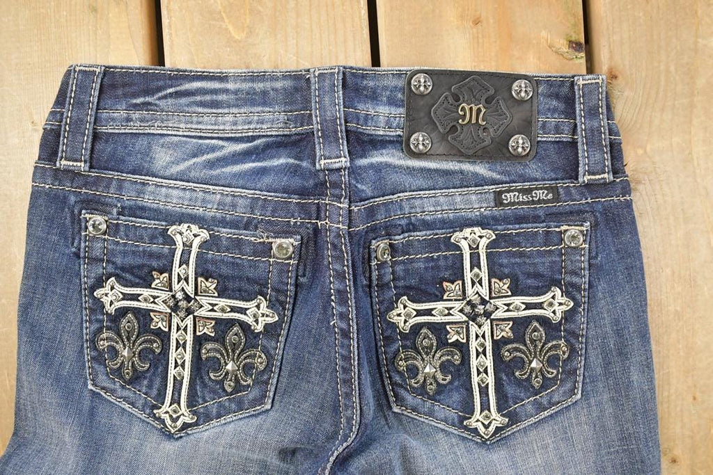 Vintage Deadstock Y2K Miss Me Bedazzled Low Rise Jeans Women's Size 26x31