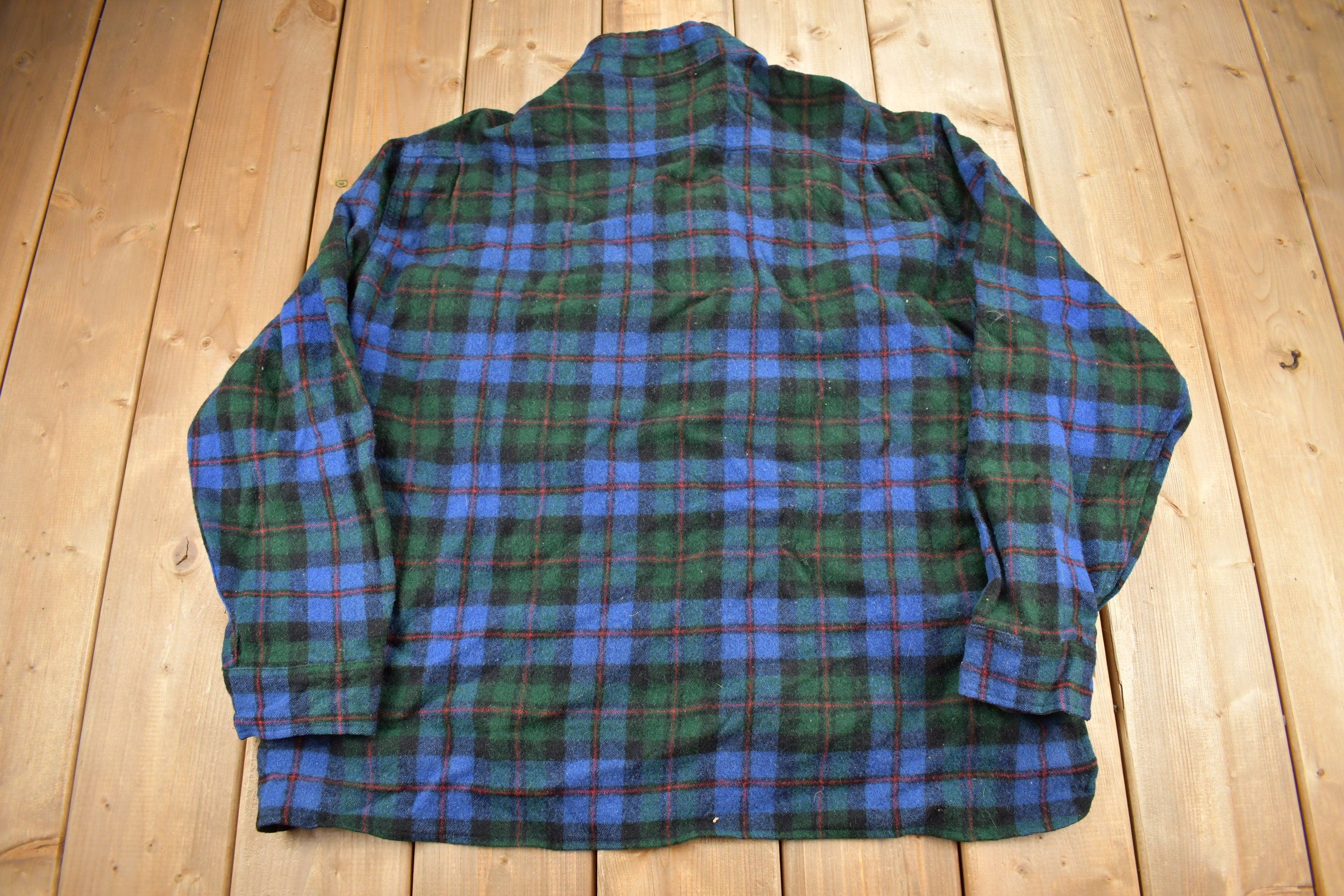 Vintage 1990s Woolrich Button Up Plaid Flannel Shirt
