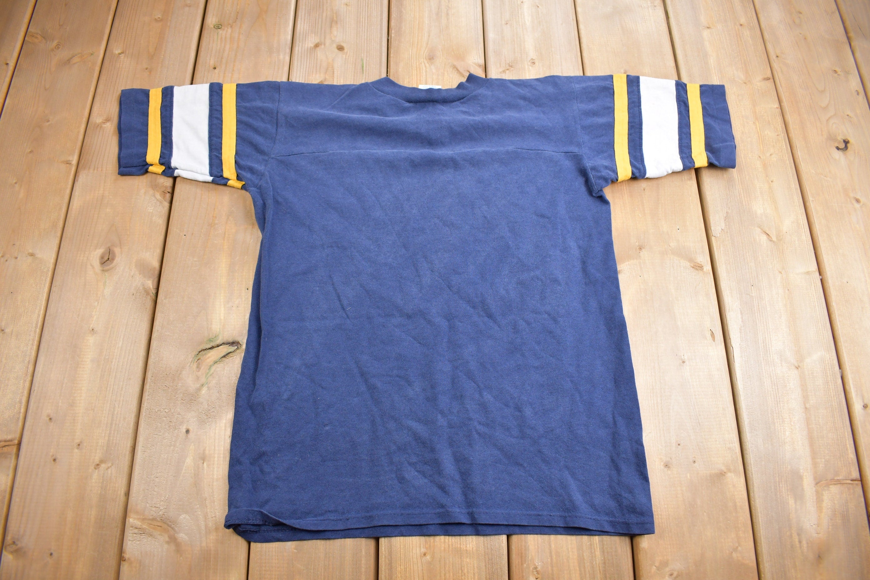 Vintage 1990s University Of Notre Dame Fighting Irish Collegiate Women's T-Shirt